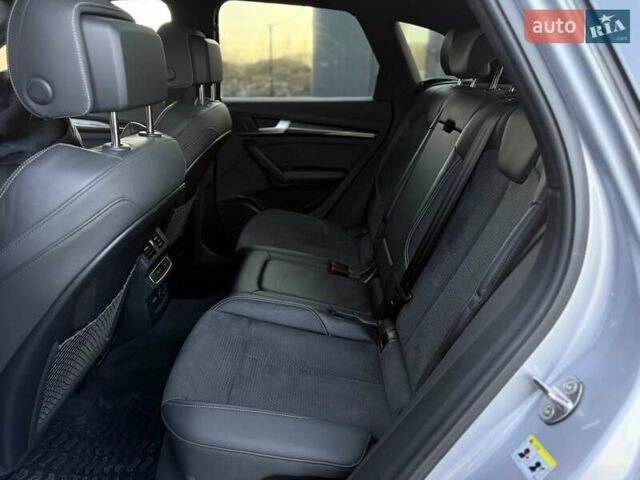Сірий Ауді SQ5, об'ємом двигуна 3 л та пробігом 18 тис. км за 35500 $, фото 68 на Automoto.ua