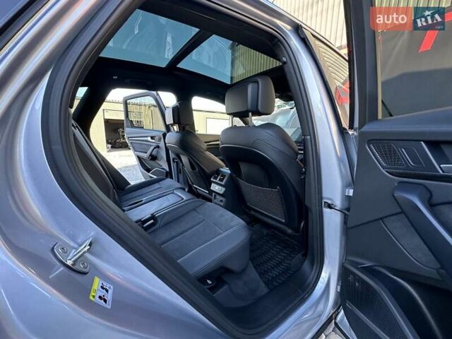 Серый Ауди SQ5, объемом двигателя 3 л и пробегом 18 тыс. км за 35900 $, фото 80 на Automoto.ua