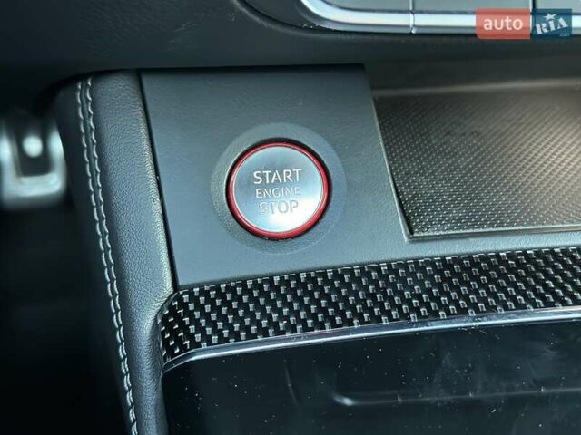 Серый Ауди SQ5, объемом двигателя 3 л и пробегом 18 тыс. км за 35900 $, фото 53 на Automoto.ua