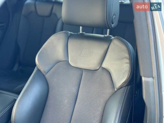 Серый Ауди SQ5, объемом двигателя 3 л и пробегом 18 тыс. км за 35900 $, фото 69 на Automoto.ua