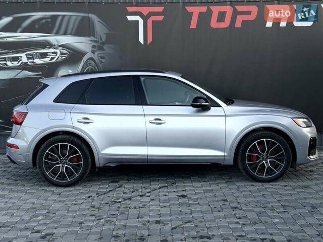 Сірий Ауді SQ5, об'ємом двигуна 3 л та пробігом 18 тис. км за 35500 $, фото 21 на Automoto.ua