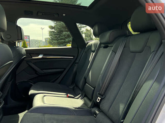 Серый Ауди SQ5, объемом двигателя 3 л и пробегом 33 тыс. км за 41900 $, фото 11 на Automoto.ua