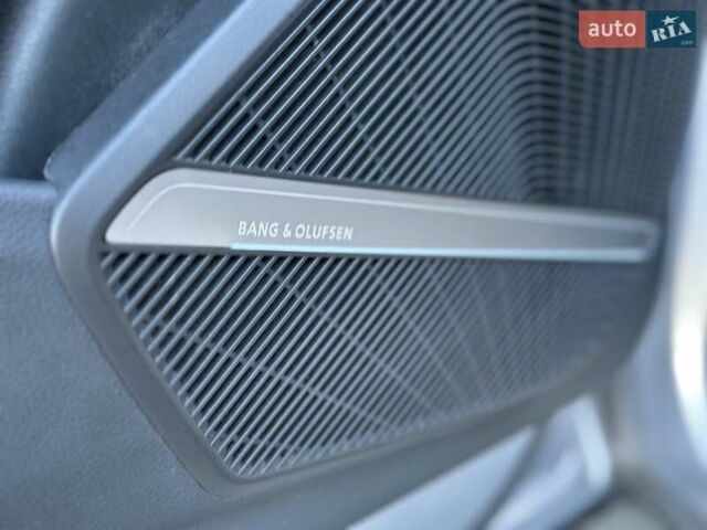 Серый Ауди SQ5, объемом двигателя 3 л и пробегом 18 тыс. км за 35900 $, фото 41 на Automoto.ua