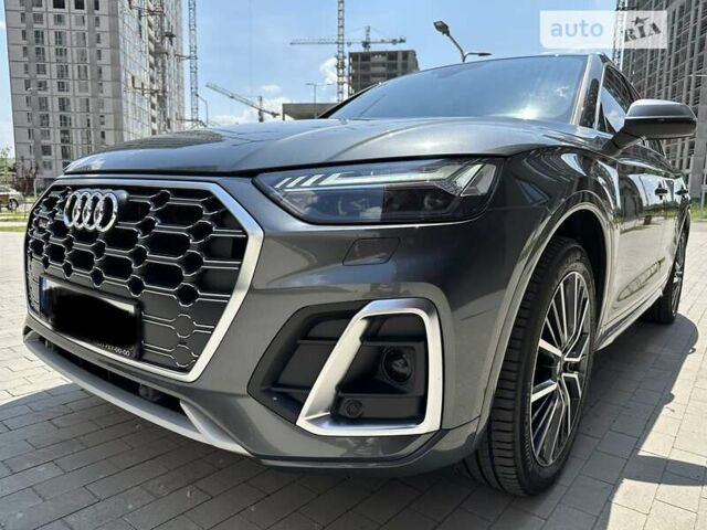 Сірий Ауді SQ5, об'ємом двигуна 2.97 л та пробігом 6 тис. км за 88333 $, фото 4 на Automoto.ua