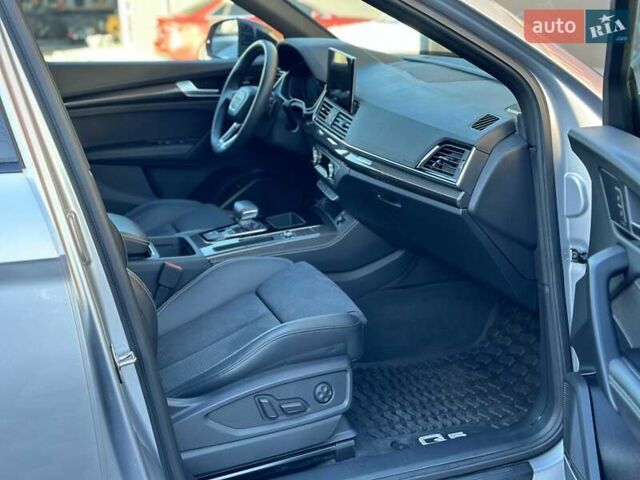 Серый Ауди SQ5, объемом двигателя 3 л и пробегом 18 тыс. км за 36500 $, фото 44 на Automoto.ua