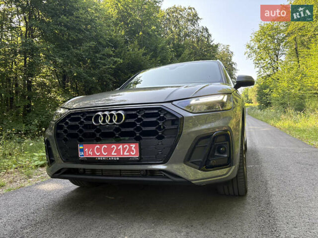 Серый Ауди SQ5, объемом двигателя 3 л и пробегом 56 тыс. км за 43000 $, фото 1 на Automoto.ua