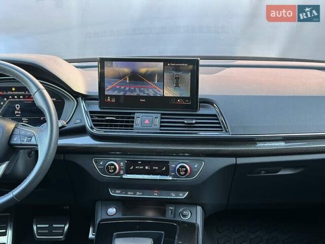 Серый Ауди SQ5, объемом двигателя 3 л и пробегом 18 тыс. км за 36500 $, фото 77 на Automoto.ua