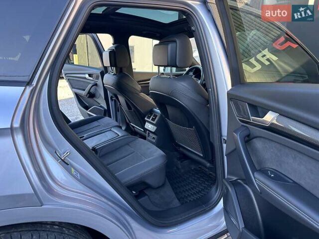 Серый Ауди SQ5, объемом двигателя 3 л и пробегом 18 тыс. км за 35900 $, фото 81 на Automoto.ua