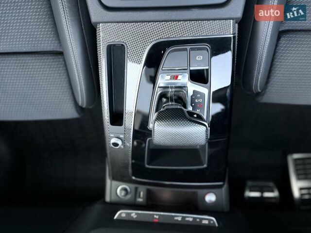 Сірий Ауді SQ5, об'ємом двигуна 3 л та пробігом 18 тис. км за 35500 $, фото 55 на Automoto.ua