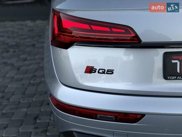 Сірий Ауді SQ5, об'ємом двигуна 3 л та пробігом 18 тис. км за 35500 $, фото 28 на Automoto.ua