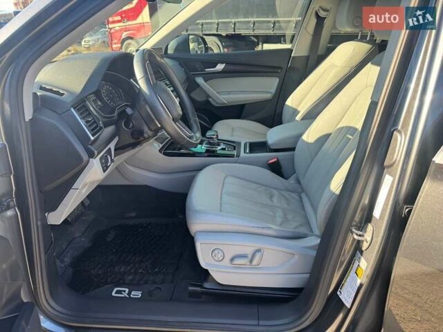 Серый Ауди SQ5, объемом двигателя 2 л и пробегом 63 тыс. км за 40500 $, фото 20 на Automoto.ua