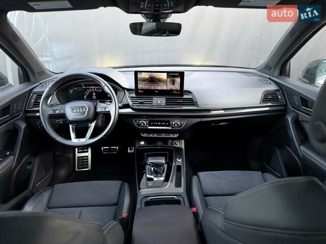 Сірий Ауді SQ5, об'ємом двигуна 3 л та пробігом 18 тис. км за 35500 $, фото 53 на Automoto.ua