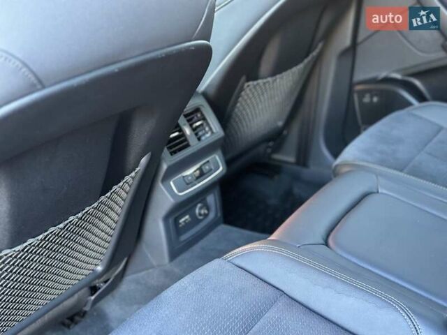 Серый Ауди SQ5, объемом двигателя 3 л и пробегом 18 тыс. км за 36500 $, фото 48 на Automoto.ua