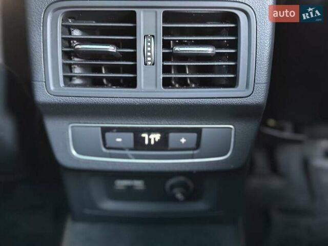 Серый Ауди SQ5, объемом двигателя 3 л и пробегом 18 тыс. км за 35900 $, фото 87 на Automoto.ua