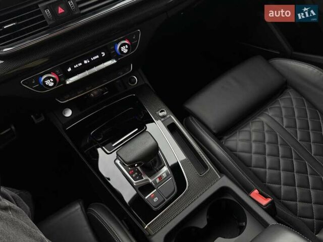Сірий Ауді SQ5, об'ємом двигуна 3 л та пробігом 36 тис. км за 47700 $, фото 46 на Automoto.ua