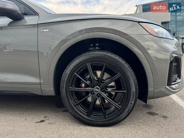 Сірий Ауді SQ5, об'ємом двигуна 3 л та пробігом 36 тис. км за 47700 $, фото 25 на Automoto.ua
