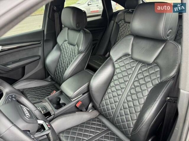 Сірий Ауді SQ5, об'ємом двигуна 3 л та пробігом 36 тис. км за 47700 $, фото 36 на Automoto.ua