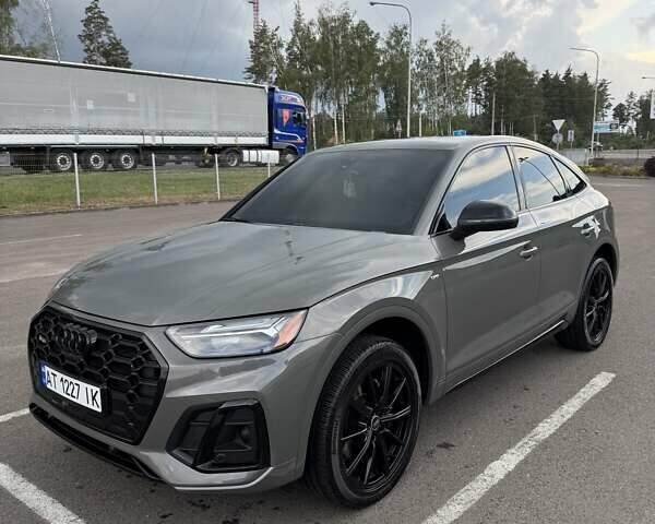 Сірий Ауді SQ5, об'ємом двигуна 3 л та пробігом 36 тис. км за 47700 $, фото 4 на Automoto.ua