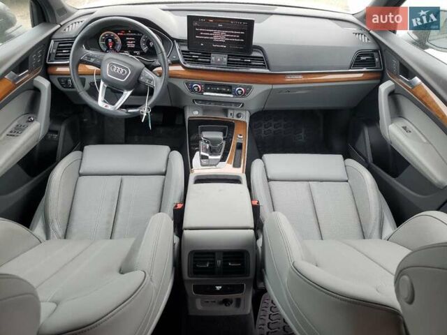Сірий Ауді SQ5, об'ємом двигуна 0 л та пробігом 9 тис. км за 18000 $, фото 5 на Automoto.ua