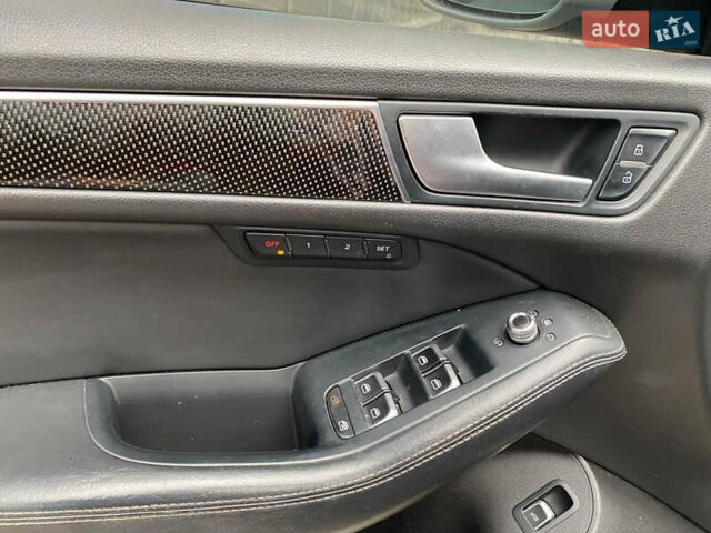 Синий Ауди SQ5, объемом двигателя 3 л и пробегом 350 тыс. км за 14999 $, фото 12 на Automoto.ua