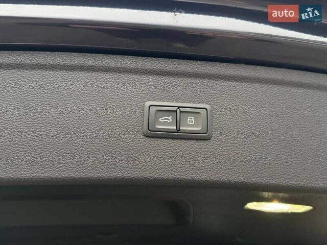 Синий Ауди SQ5, объемом двигателя 3 л и пробегом 78 тыс. км за 36500 $, фото 23 на Automoto.ua