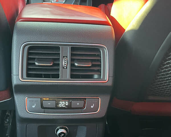 Синій Ауді SQ5, об'ємом двигуна 3 л та пробігом 140 тис. км за 31000 $, фото 32 на Automoto.ua