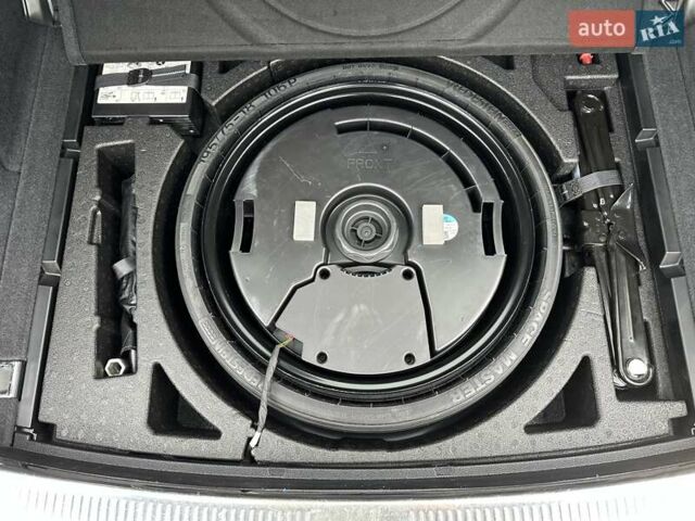Синій Ауді SQ5, об'ємом двигуна 3 л та пробігом 25 тис. км за 39000 $, фото 17 на Automoto.ua