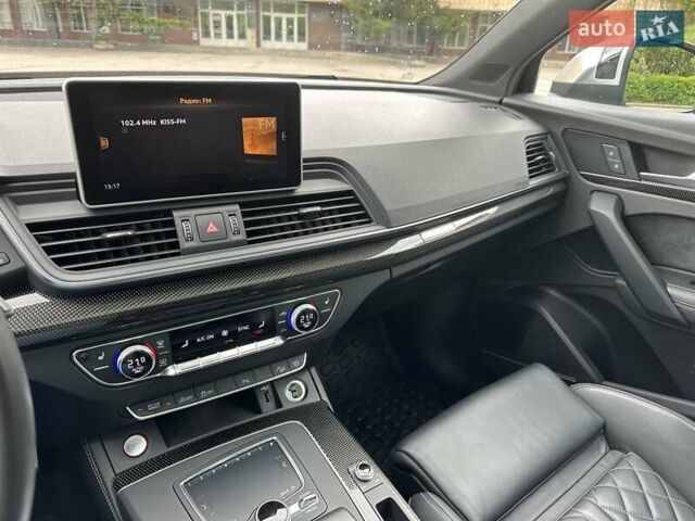 Синій Ауді SQ5, об'ємом двигуна 3 л та пробігом 25 тис. км за 39000 $, фото 28 на Automoto.ua