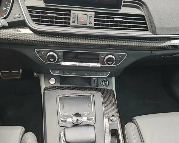 Синий Ауди SQ5, объемом двигателя 3 л и пробегом 80 тыс. км за 39500 $, фото 10 на Automoto.ua