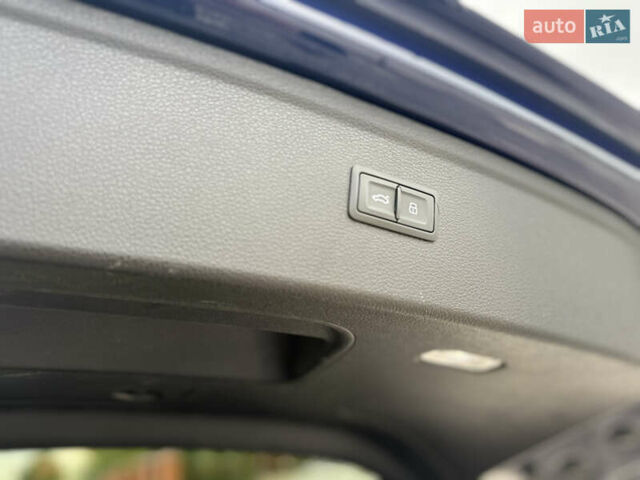 Синий Ауди SQ5, объемом двигателя 3 л и пробегом 110 тыс. км за 31999 $, фото 12 на Automoto.ua