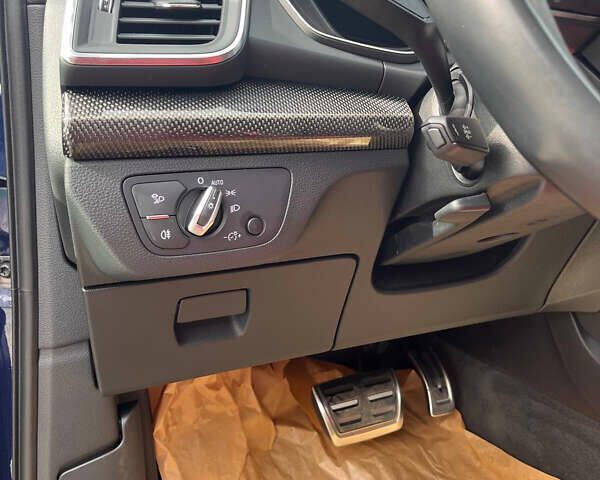 Синий Ауди SQ5, объемом двигателя 3 л и пробегом 108 тыс. км за 38500 $, фото 9 на Automoto.ua