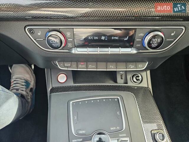 Синий Ауди SQ5, объемом двигателя 3 л и пробегом 121 тыс. км за 33890 $, фото 51 на Automoto.ua