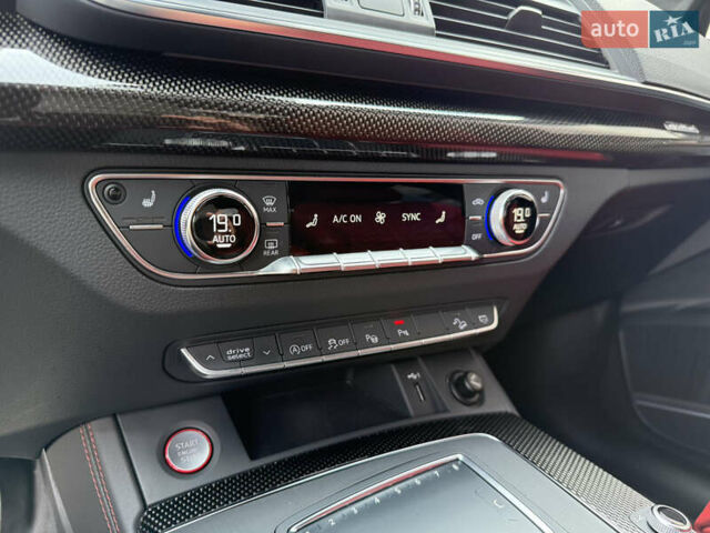 Синий Ауди SQ5, объемом двигателя 3 л и пробегом 42 тыс. км за 53500 $, фото 40 на Automoto.ua