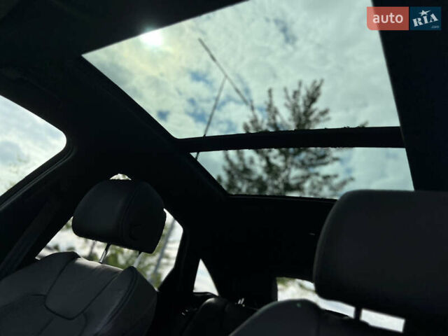Синий Ауди SQ5, объемом двигателя 3 л и пробегом 57 тыс. км за 44000 $, фото 37 на Automoto.ua