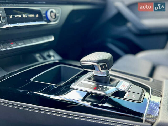 Синий Ауди SQ5, объемом двигателя 3 л и пробегом 57 тыс. км за 42800 $, фото 32 на Automoto.ua