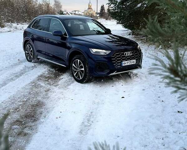 Синий Ауди SQ5, объемом двигателя 1.98 л и пробегом 52 тыс. км за 33900 $, фото 2 на Automoto.ua