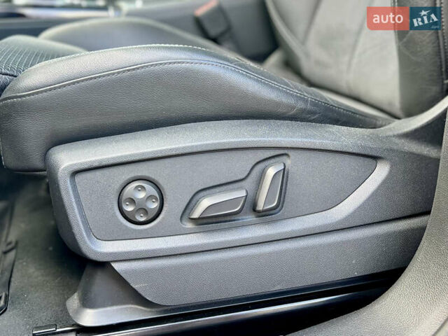 Синий Ауди SQ5, объемом двигателя 3 л и пробегом 57 тыс. км за 42800 $, фото 19 на Automoto.ua