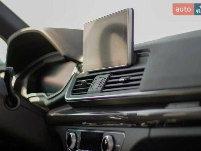 Зеленый Ауди SQ5, объемом двигателя 2.97 л и пробегом 74 тыс. км за 27450 $, фото 6 на Automoto.ua