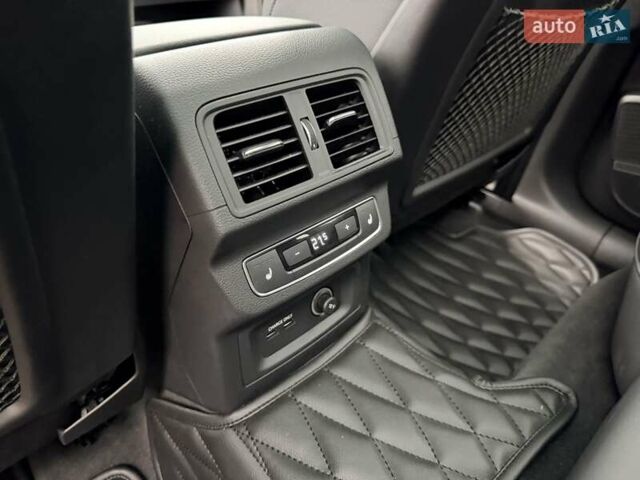 Зеленый Ауди SQ5, объемом двигателя 3 л и пробегом 52 тыс. км за 40999 $, фото 23 на Automoto.ua