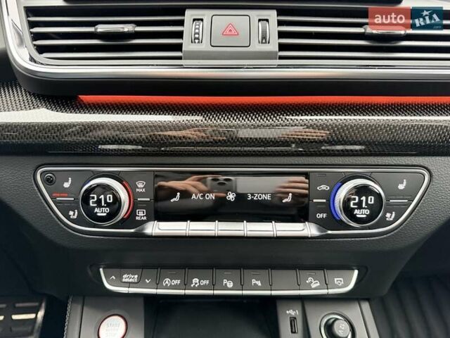 Зеленый Ауди SQ5, объемом двигателя 3 л и пробегом 52 тыс. км за 40999 $, фото 37 на Automoto.ua