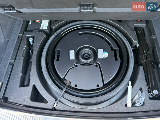 Белый Ауди SQ5 Sportback, объемом двигателя 3 л и пробегом 37 тыс. км за 52000 $, фото 23 на Automoto.ua