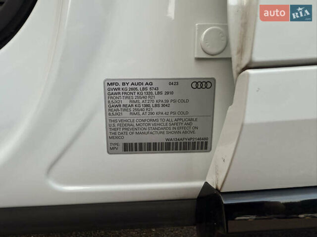 Белый Ауди SQ5 Sportback, объемом двигателя 3 л и пробегом 37 тыс. км за 52000 $, фото 25 на Automoto.ua