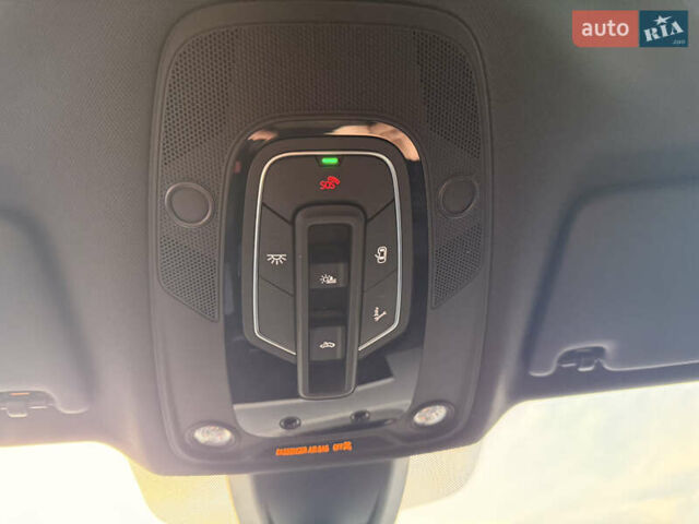 Белый Ауди SQ5 Sportback, объемом двигателя 3 л и пробегом 37 тыс. км за 52000 $, фото 14 на Automoto.ua