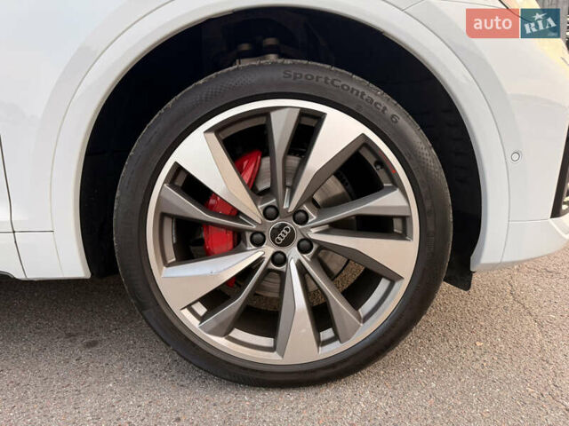 Белый Ауди SQ5 Sportback, объемом двигателя 3 л и пробегом 37 тыс. км за 52000 $, фото 6 на Automoto.ua