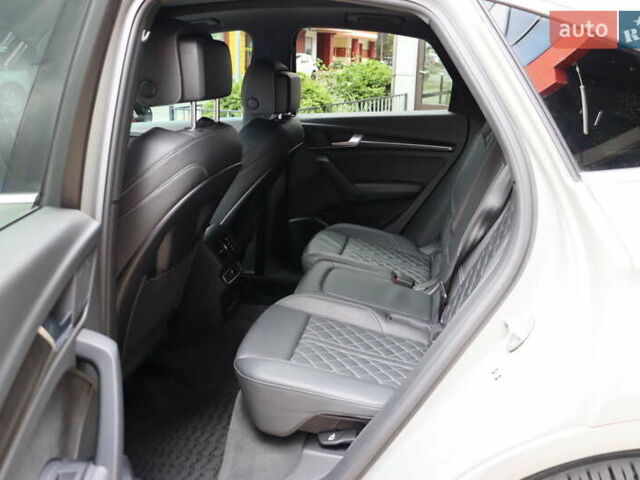 Серый Ауди SQ5 Sportback, объемом двигателя 3 л и пробегом 67 тыс. км за 54900 $, фото 39 на Automoto.ua