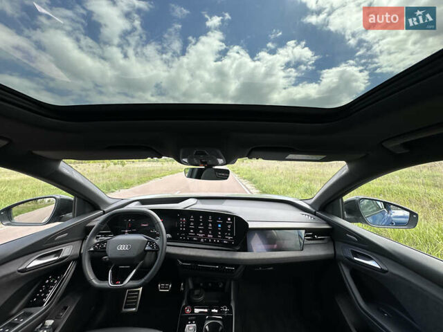 Синий Ауди SQ6 e-tron, объемом двигателя 0 л и пробегом 5 тыс. км за 92800 $, фото 18 на Automoto.ua