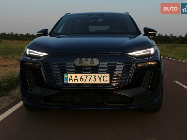 Синий Ауди SQ6 e-tron, объемом двигателя 0 л и пробегом 5 тыс. км за 92800 $, фото 1 на Automoto.ua