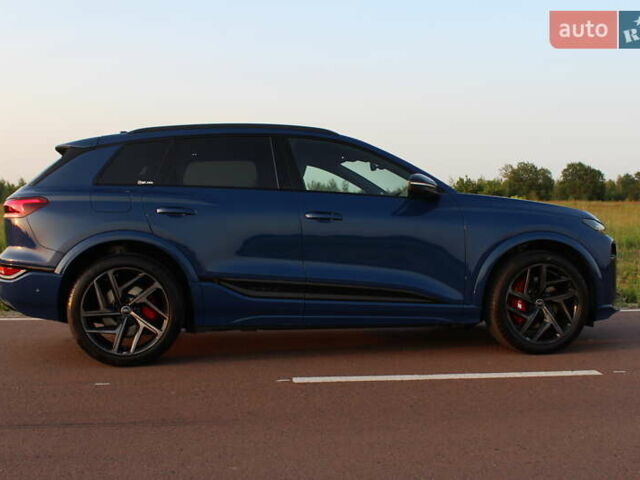 Синий Ауди SQ6 e-tron, объемом двигателя 0 л и пробегом 5 тыс. км за 88800 $, фото 2 на Automoto.ua