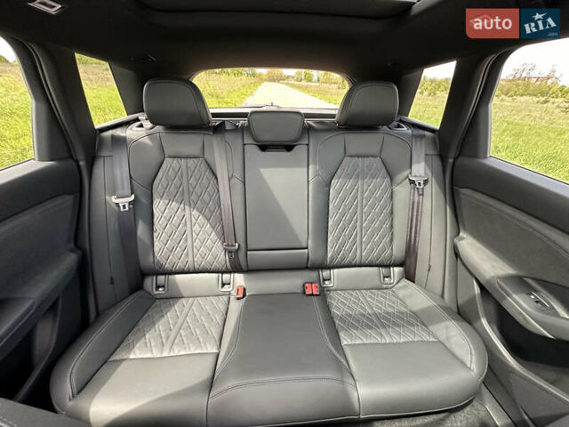 Синій Ауді SQ6 e-tron, об'ємом двигуна 0 л та пробігом 4 тис. км за 88800 $, фото 21 на Automoto.ua