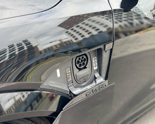 Черный Ауди SQ8 e-tron, объемом двигателя 0 л и пробегом 18 тыс. км за 73500 $, фото 39 на Automoto.ua